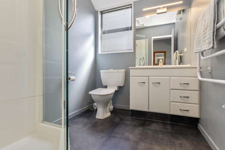 17 Orlando Crescent Waimairi Beach_11