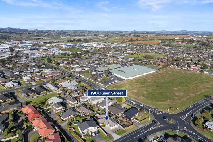 190 Queen Street Pukekohe_3