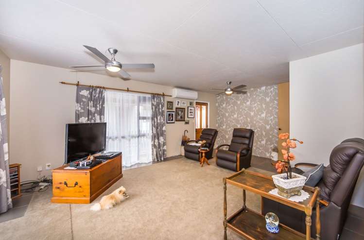 2/20 Ocean View Road Northcote_9