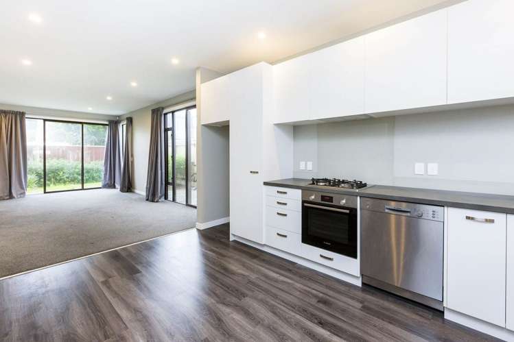 31 Ron Deal Way Epuni_2