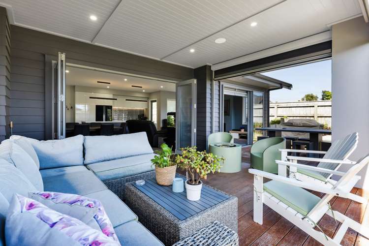 17 Honeyfield Drive Whalers Gate_30