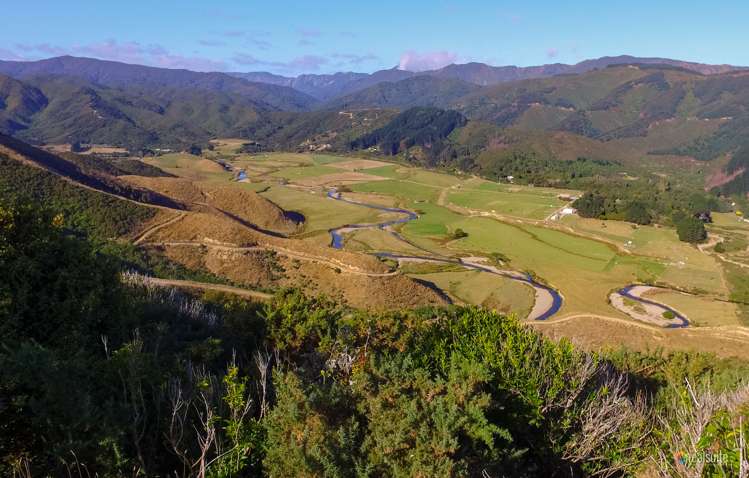 1044 Coast Road Wainuiomata Coast_19