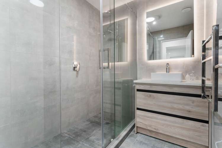 82 Joseph Street Flat Bush_12