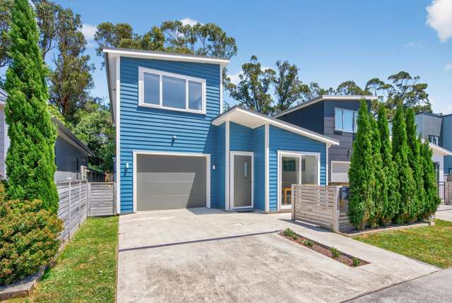 Modern Living | Built 2020 | Walk to Everything