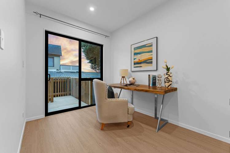 63 Highland Park Drive Botany Downs_10