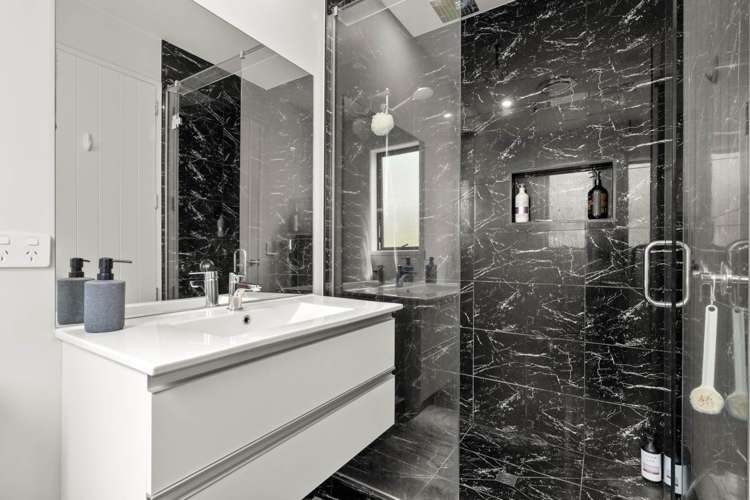 39 Pakanga Grove Pyes Pa_15