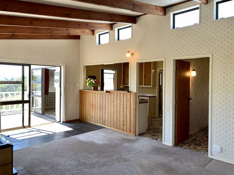 86 Howard Road Orere Point_11