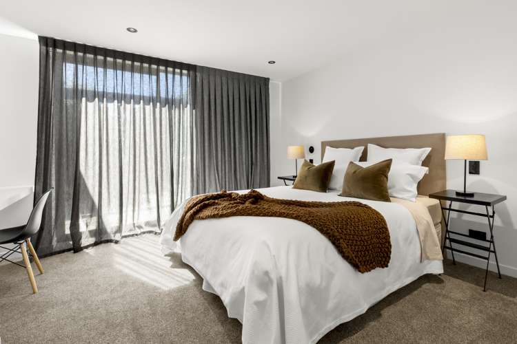 513 Peninsula Road Kelvin Heights_24