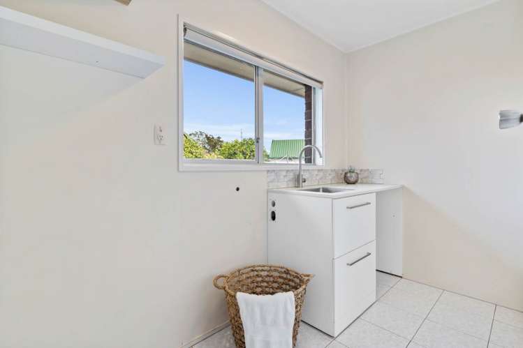 155 Elliot Street Pahurehure_16