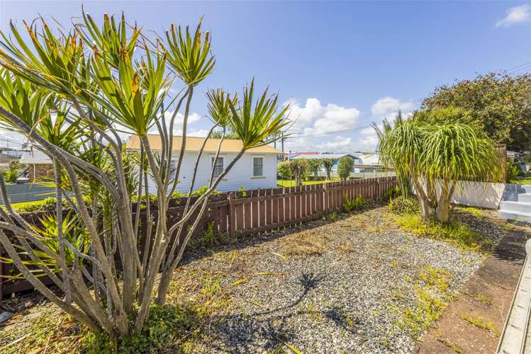 1/11 Queen Street Papakura_7