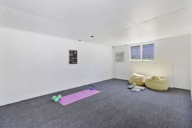 15 Ranger Place Wattle Downs_13