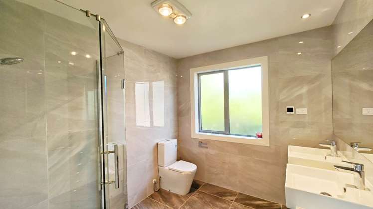 17D Masons Road Oteha_13