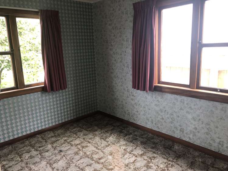 106 Shamrock Street Takaro_6