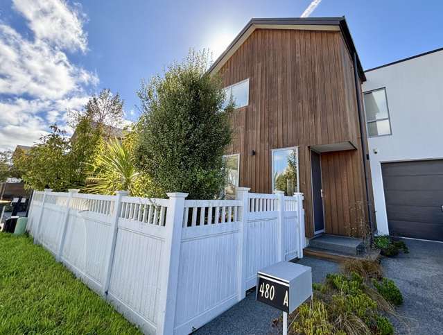 Three Bedrooms Two Bathroom Townhouse