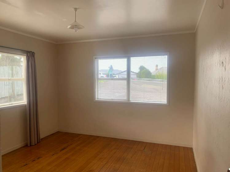 1/302 Glenfield Road Glenfield_8