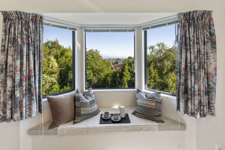 56 Olympus Way Richmond_18