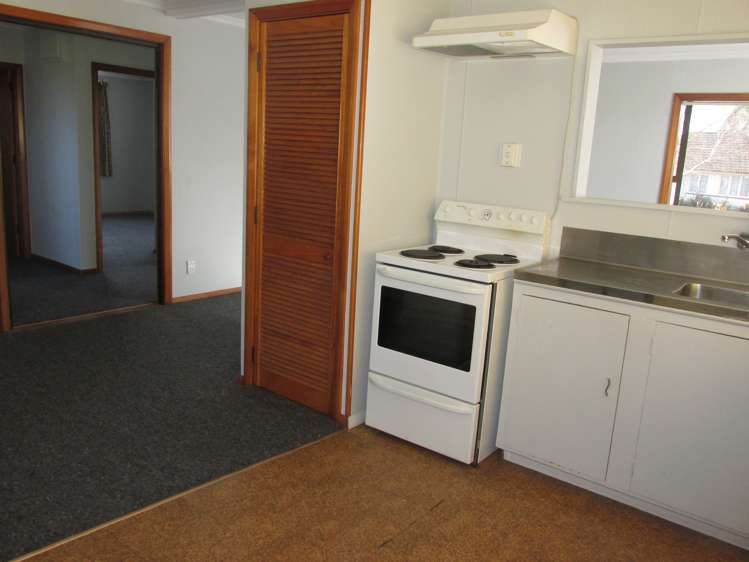 9 Plaskett Street Reefton_5