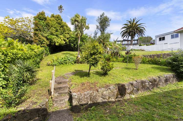 17 Apihai Street Orakei_13