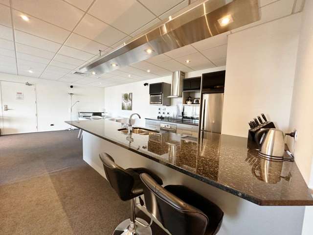 2/1 Wakefield Av Sumner_1