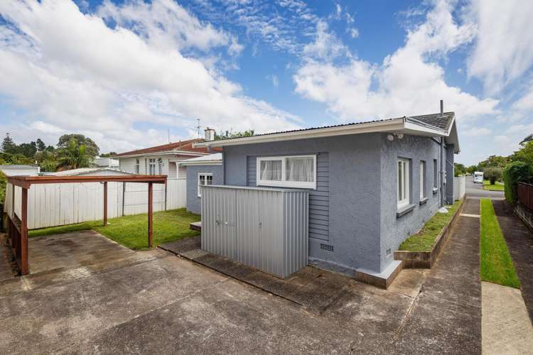 28 Harbutt Avenue Mount Albert_27