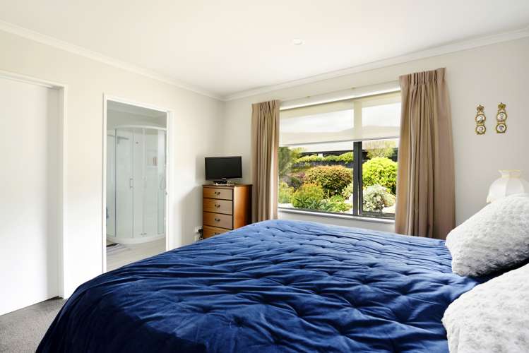 6 Childs Way Richmond_14