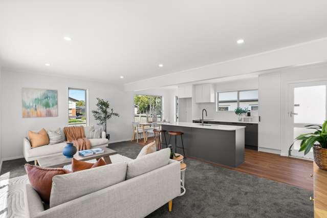 31 Denniston Crescent Redwood_2