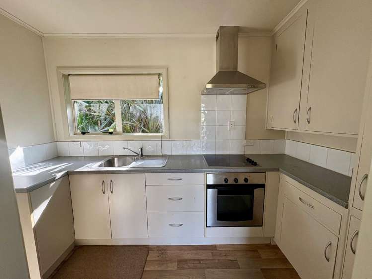 3/16 Western Road 2634_1