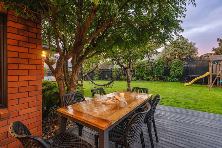 23 Balmoral Drive Terrace End_25