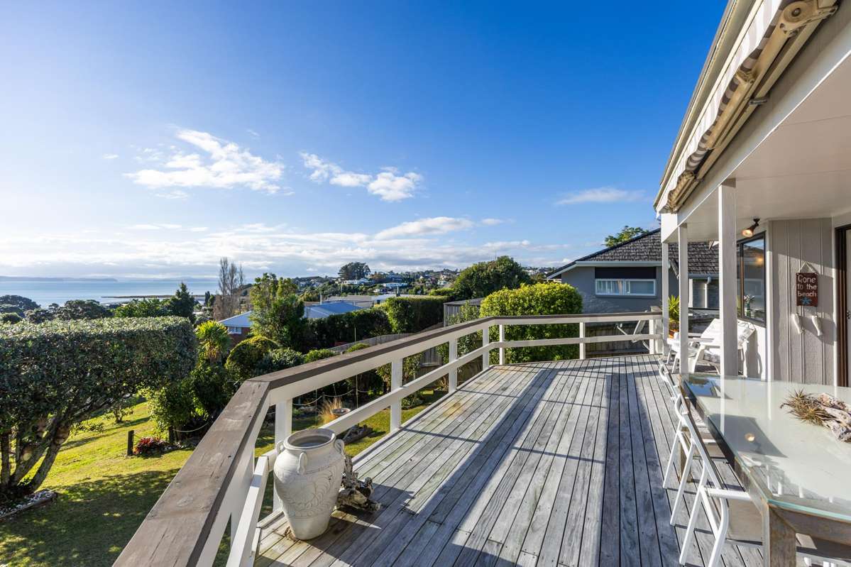 952B Whangaparaoa Road_2