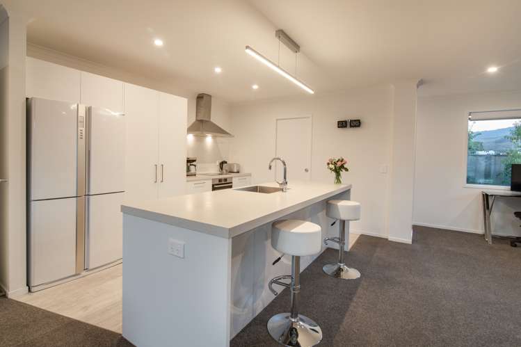 4 Shipton Court Lower Shotover_13