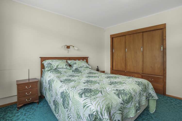 52 Dover Road Wainuiomata_12