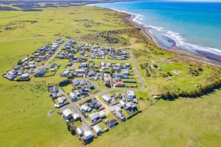 11 Pingao Place Waiinu Beach_21
