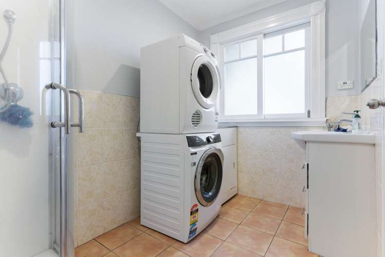 140 Coronation Road Mangere Bridge_15