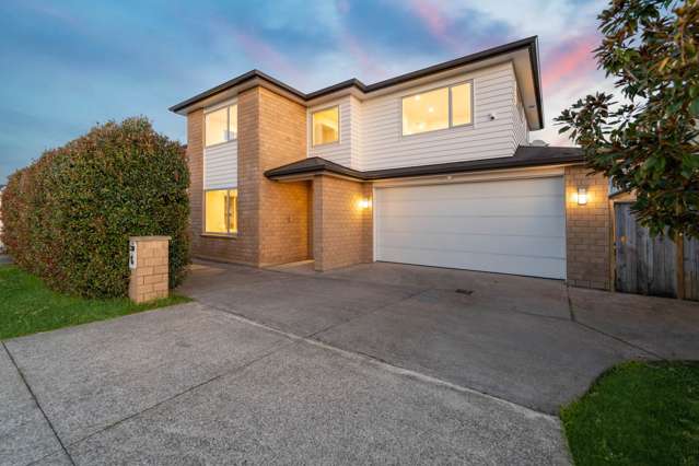 Home & Granny directly opp Ormiston School!