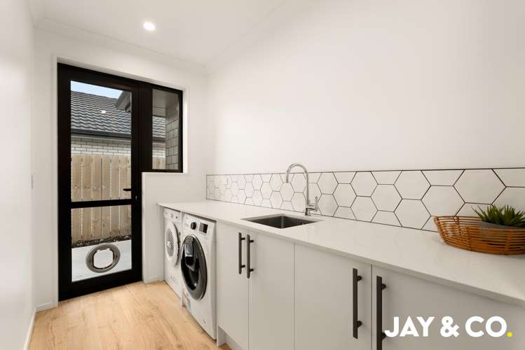 6 Munro Oak Lane Clevedon_15