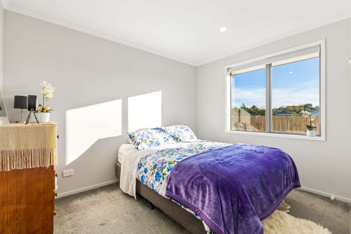 11 Captain Mitchell Drive_5
