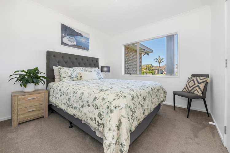 27 Redcastle Drive East Tamaki_12