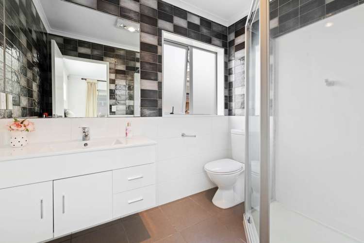 28 Clady Drive Flat Bush_16