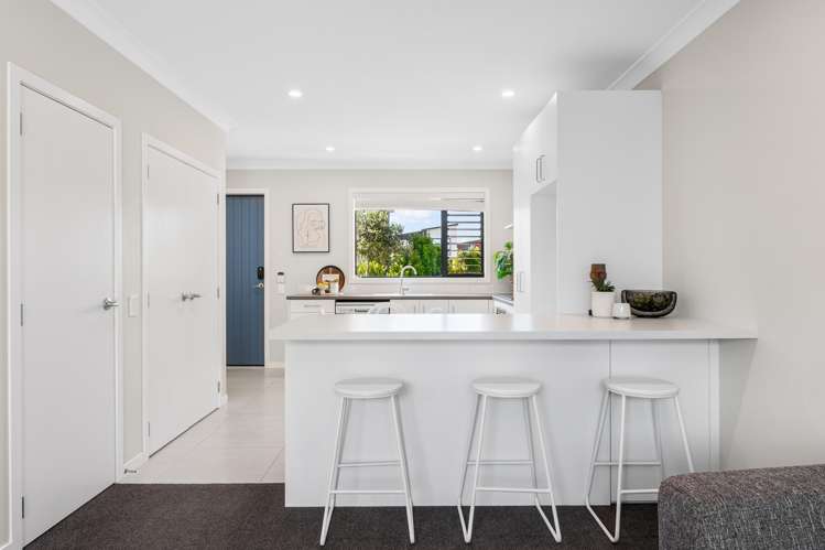 65 Glidepath Road Hobsonville_8