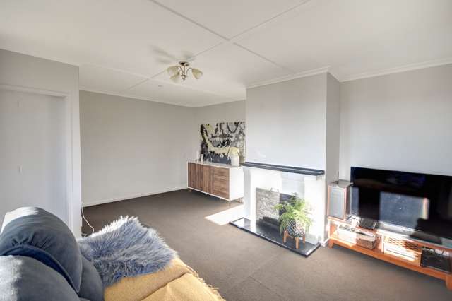 146 Riselaw Road Calton Hill_4