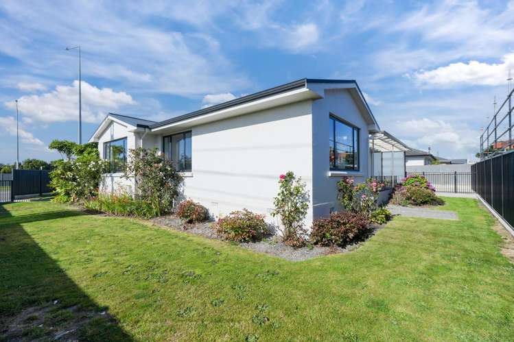 412 Saint Andrew Street Glengarry_25