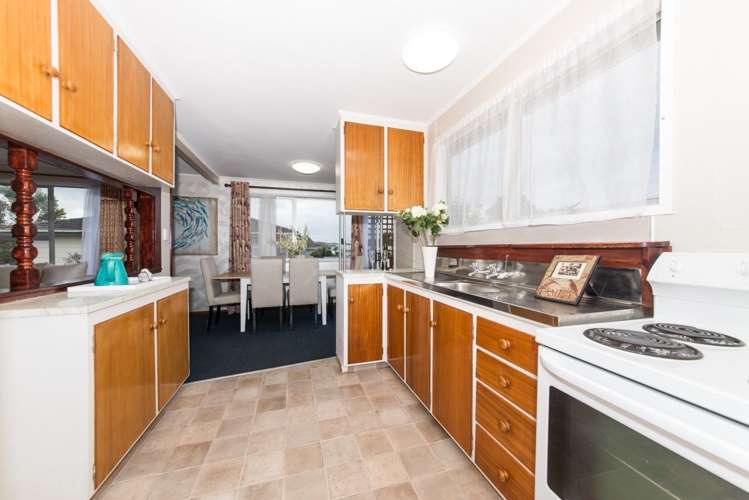 15 Kelman Road Kelston_17