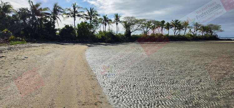 Address withheld Wailoaloa Beach_26