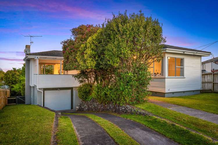 72 Golf Road New Lynn_22