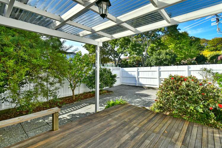 2 Rochas Place Clover Park_26