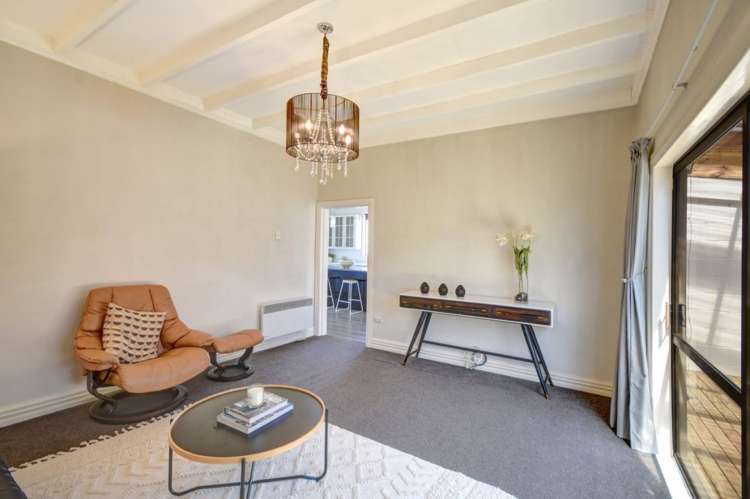 6 Rennie Street Green Island_31