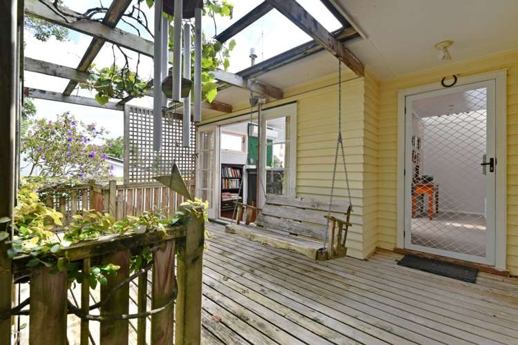 23 Tiri Tiri Road Birkdale_5