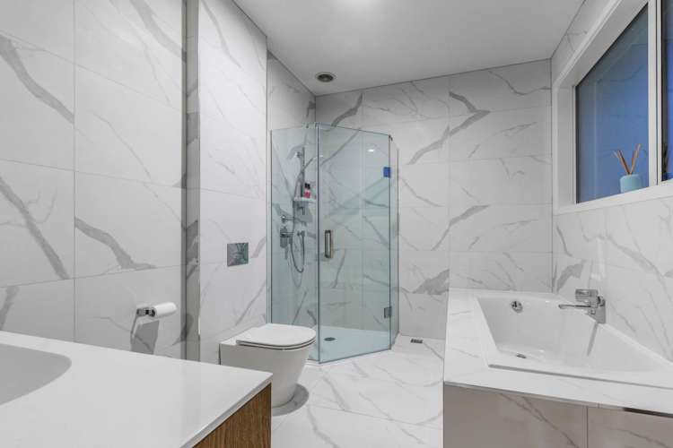 6 Throttle Close Dairy Flat_29