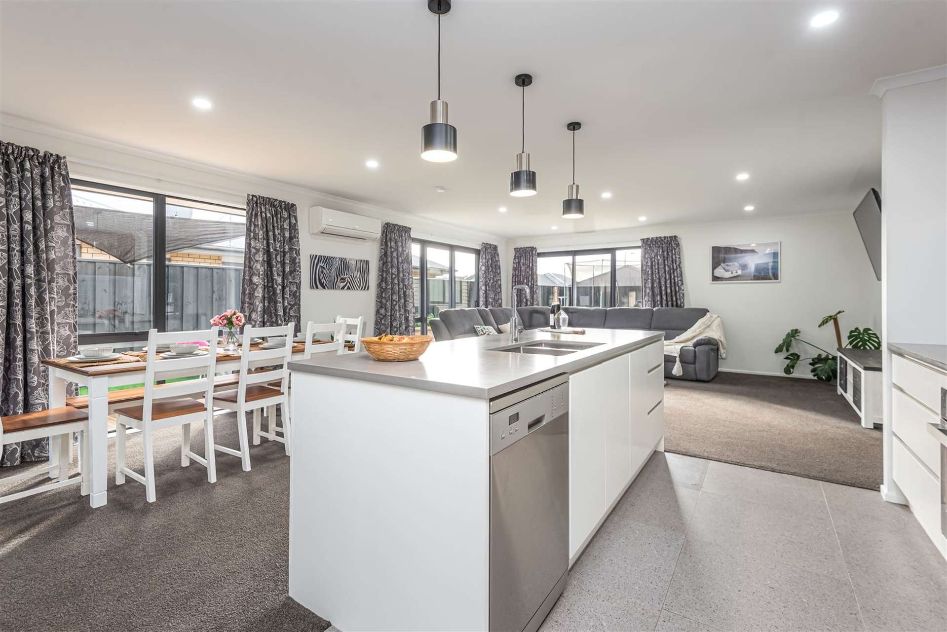 19 Broadway Parade Rolleston_0