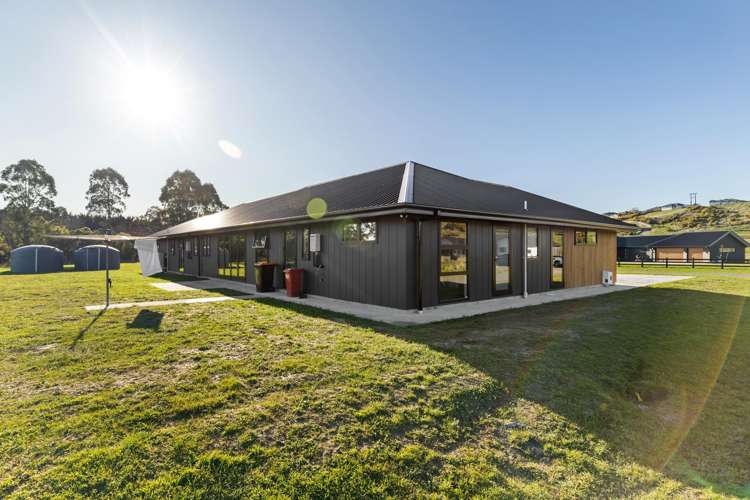 230 Valley Views Fitzherbert_38